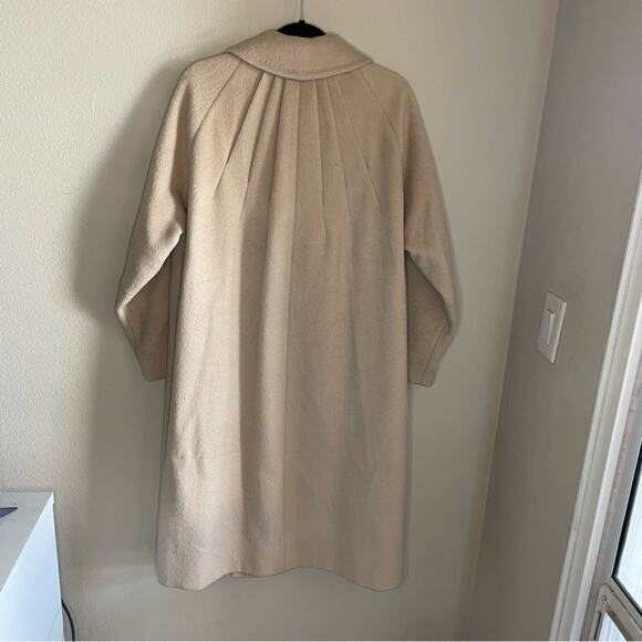 Vintage Cream Women's Coat - Picture 12 of 14